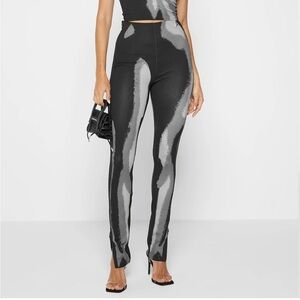 Body Print Leggings - White/Grey